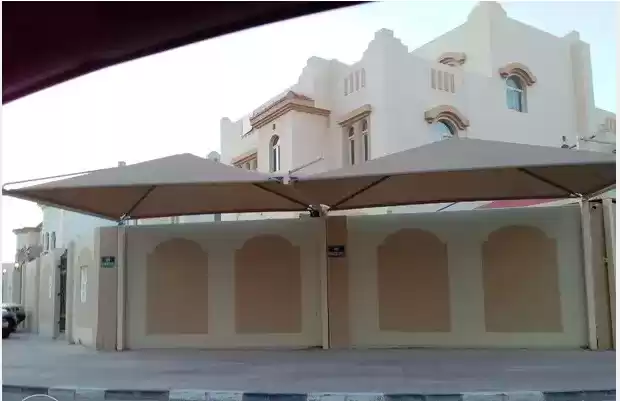 Residencial Listo Propiedad 7+ habitaciones U / F Villa Standerlone  alquiler en al-sad , Doha #7786 - 1  image 